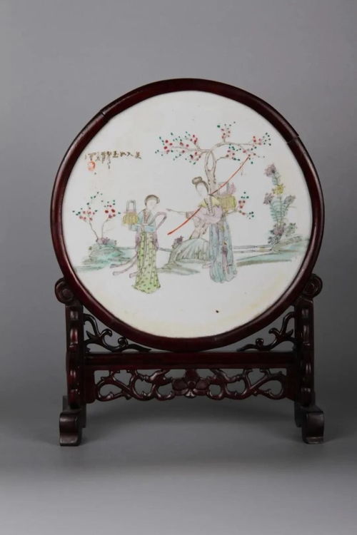 實用家具到藝術(shù)品的蝶變 插屏